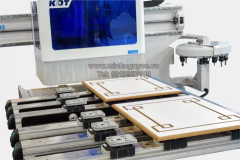 Chỉ cần xếp ván vào, Việc còn lại để máy CNC KDT lo