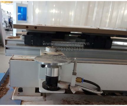 Chỉ cần xếp ván vào, Việc còn lại để máy CNC KDT lo