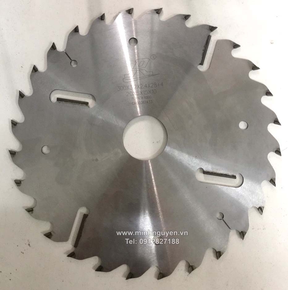Lưỡi cưa máy xẻ gỗ nhiều lưỡi