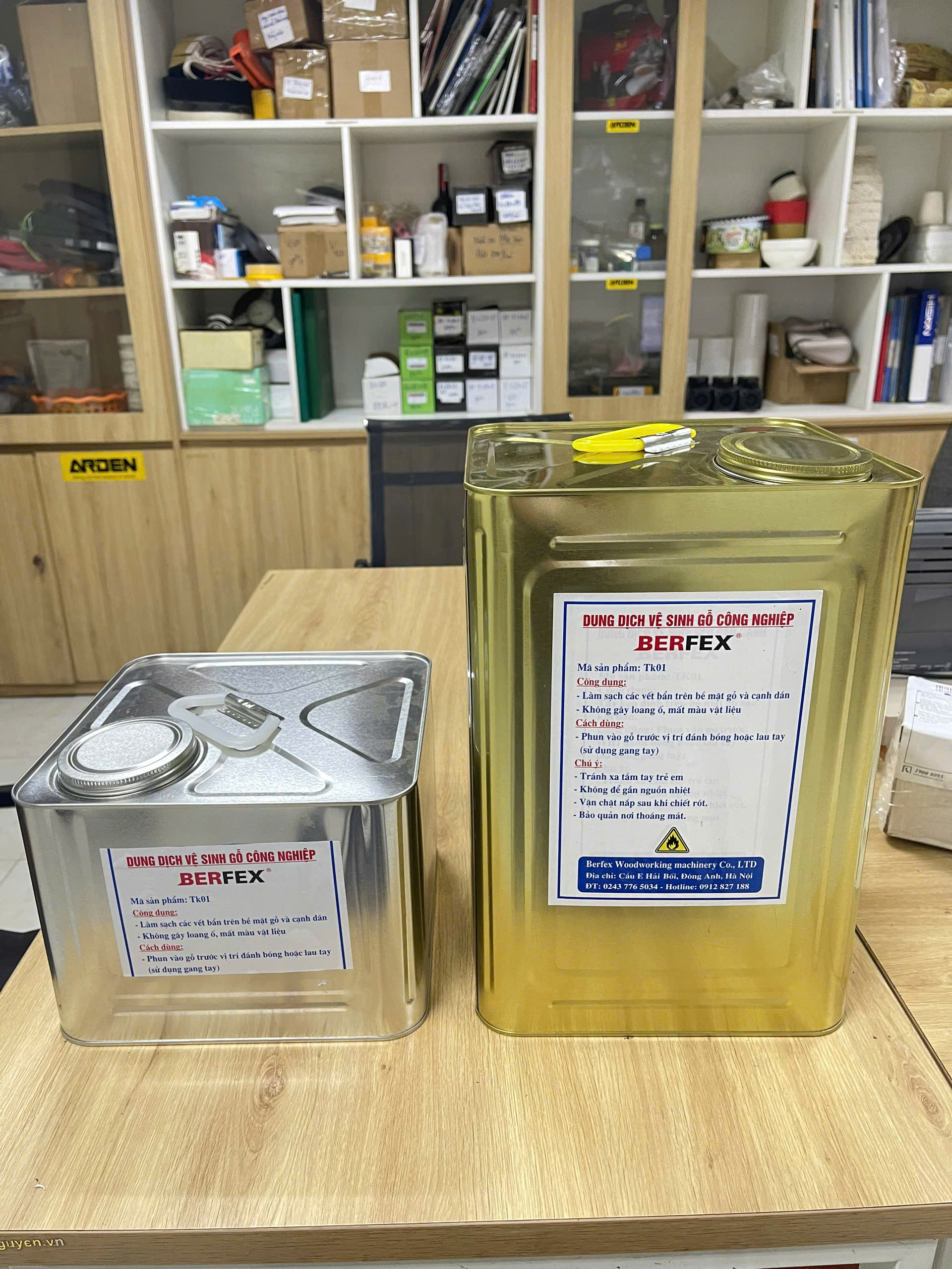 DUNG DỊCH VỆ SINH TRÊN GỖ CN