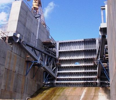 Hệ thống thủy lực cửa xả tràn - Công trình thuỷ điện Nậm Núa