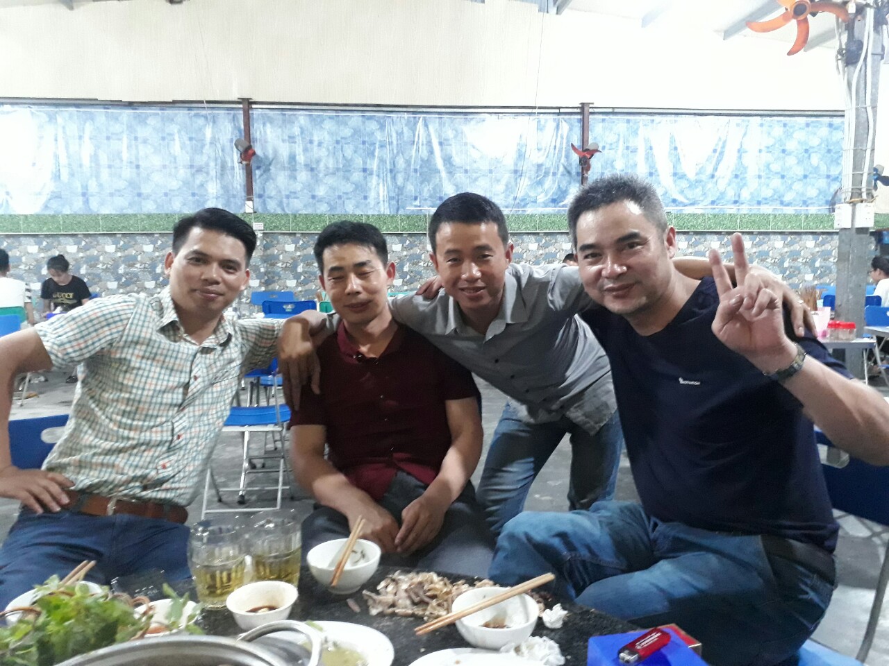 Tiếp đón các chuyên gia Trung Quốc