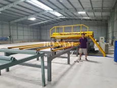 Máy hàn lưới thép hoat động cơ khí