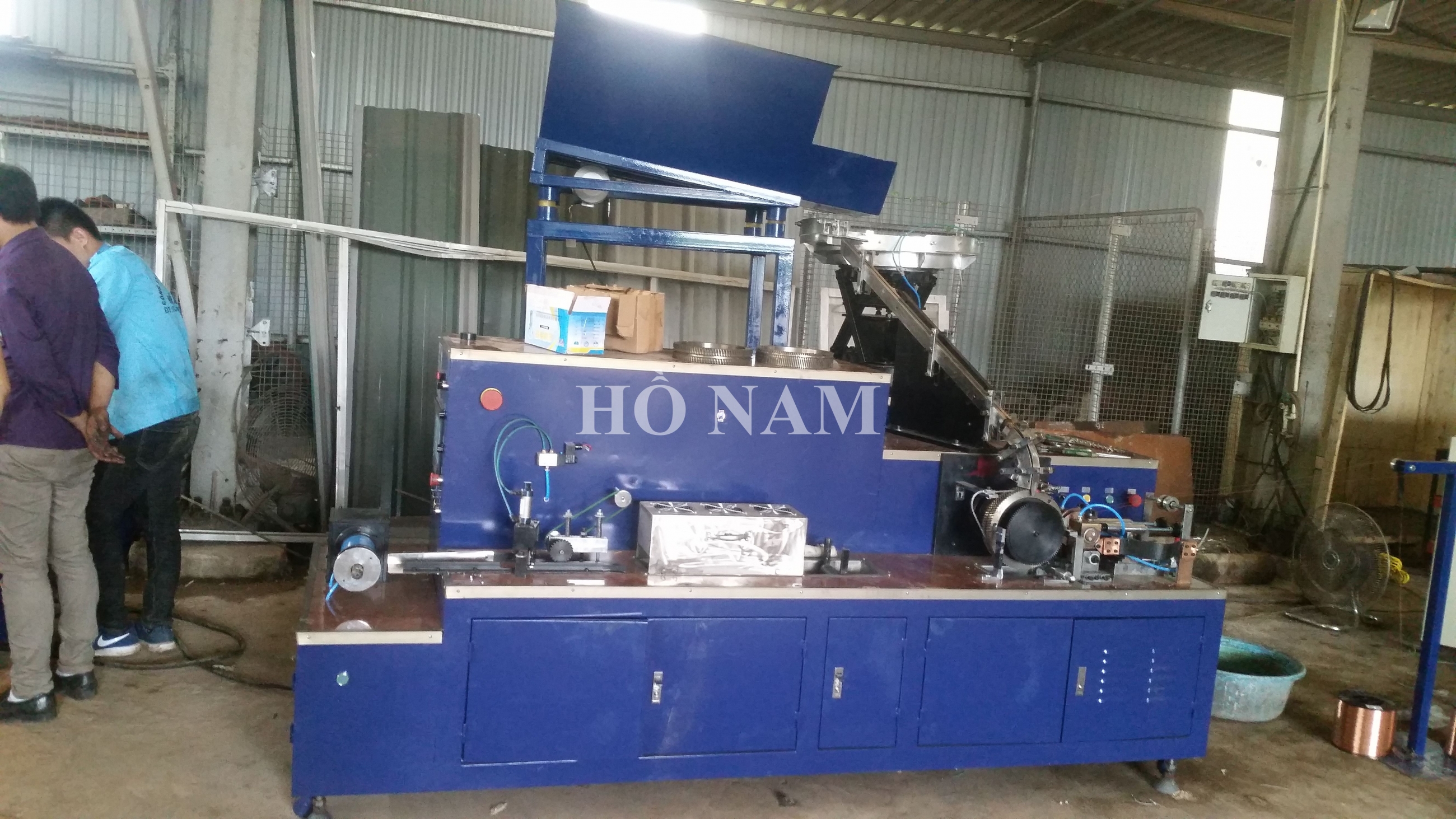 Máy hàn đinh cuộn