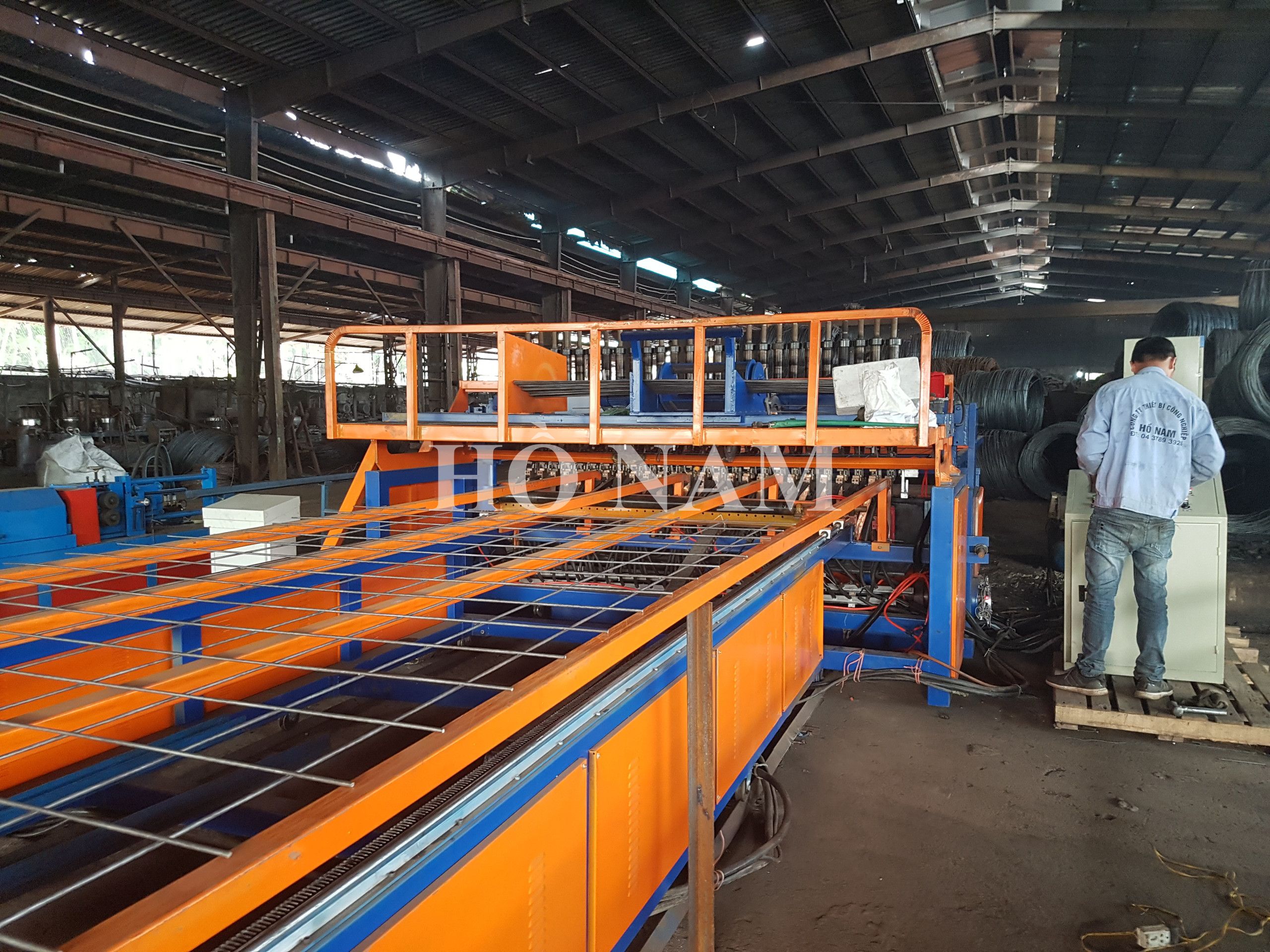 Máy hàn lưới hàng rào