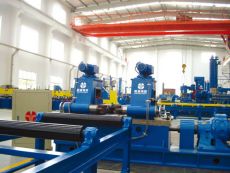 Máy nắn dầm hoạt động cơ khí