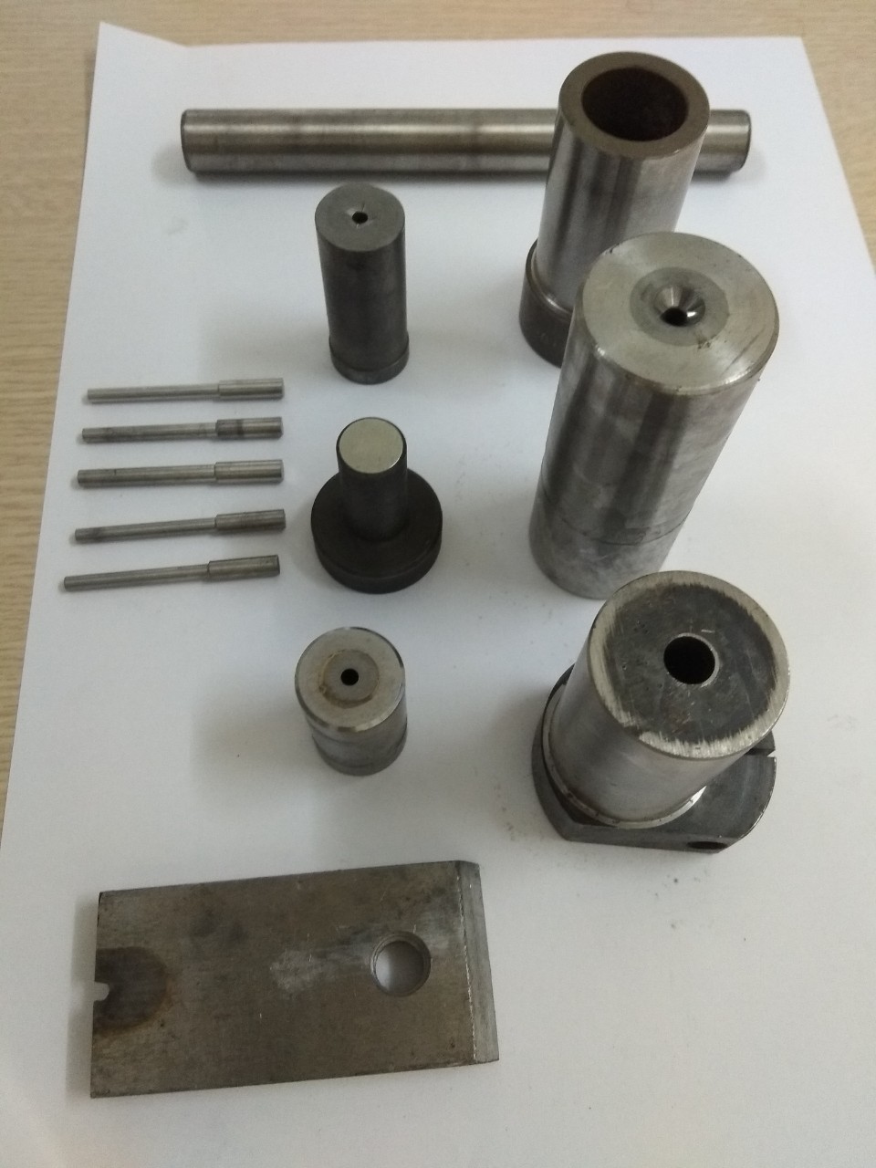 Khuôn máy làm vít gỗ