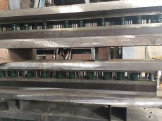 Khuôn máy đột lỗ lưới