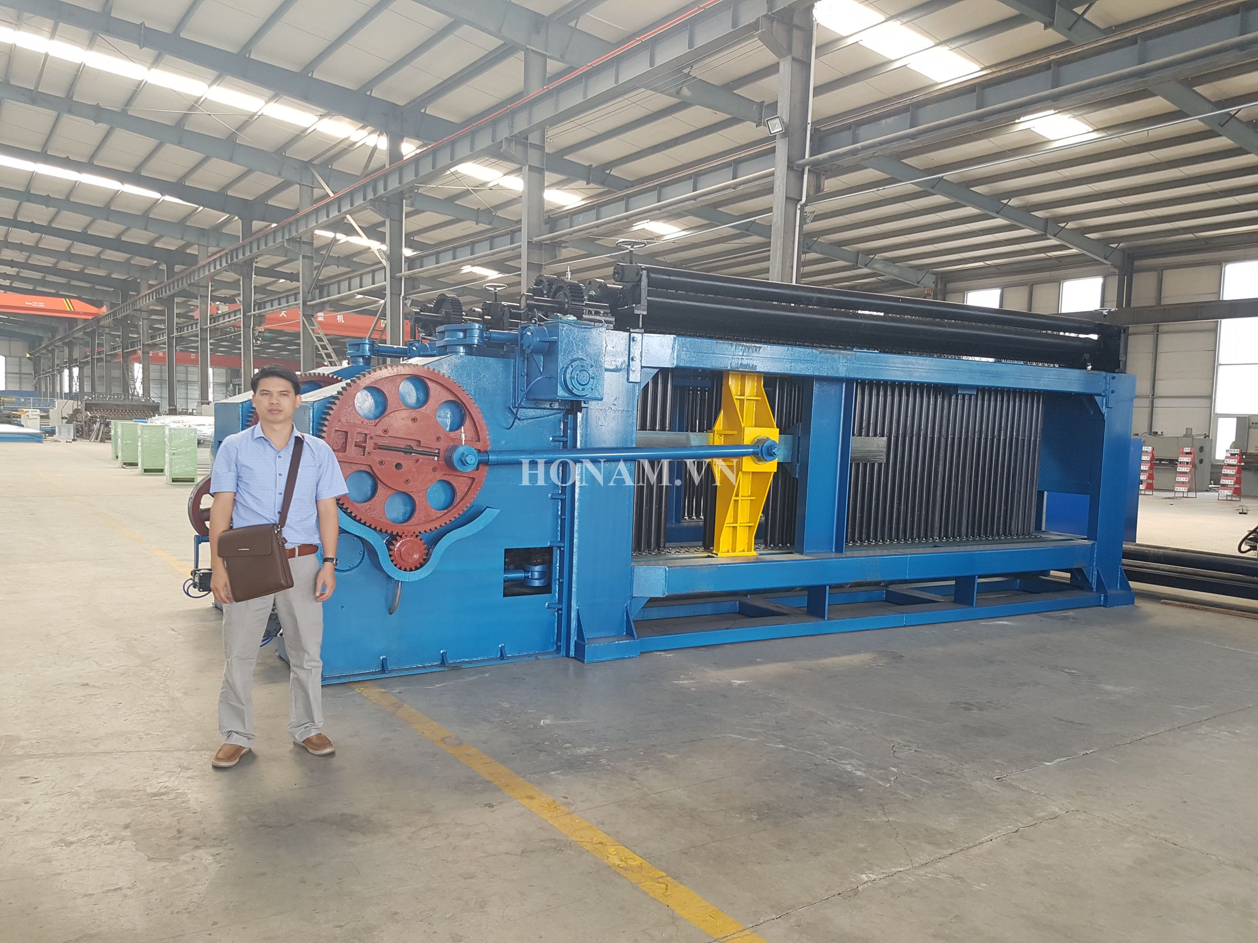 Máy đan lưới rọ đá bọc nhựa