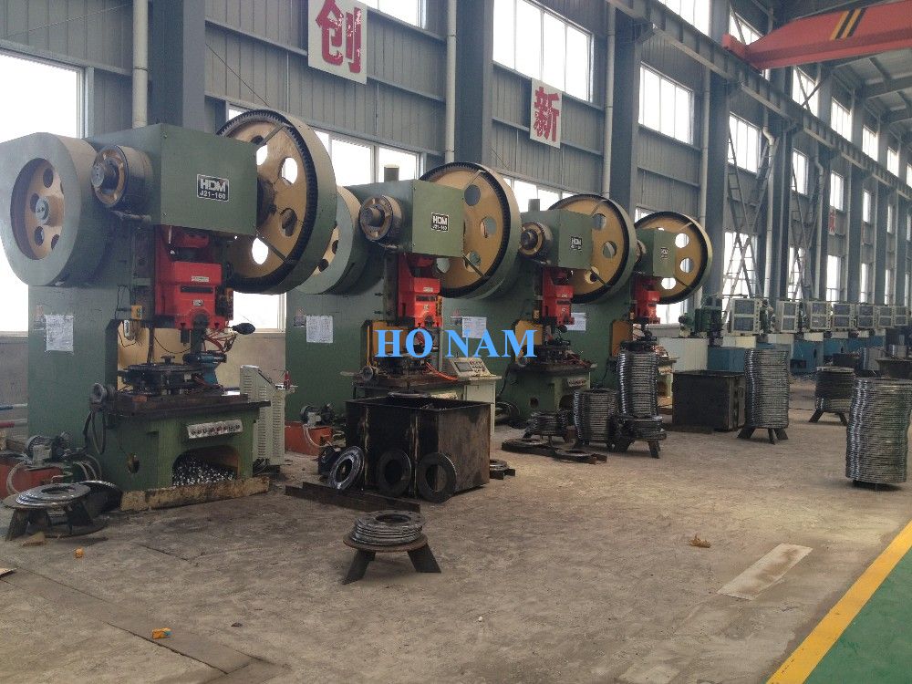 Máy đột lỗ mặt bích