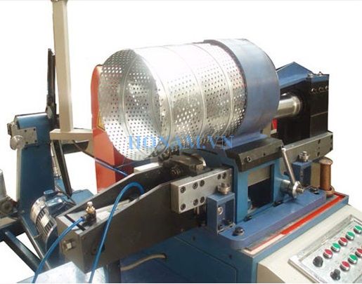 Máy lốc ống lưới lọc