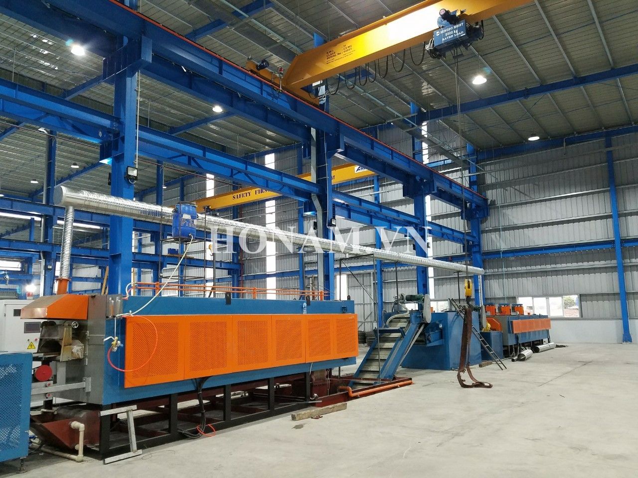 Dây chuyền tôi thấm carbon liên tục