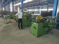 Máy sản xuất vít gỗ