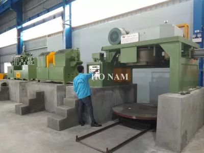 Máy rút thép xây dựng