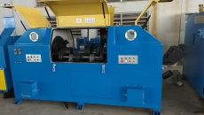 Máy làm sạch dây