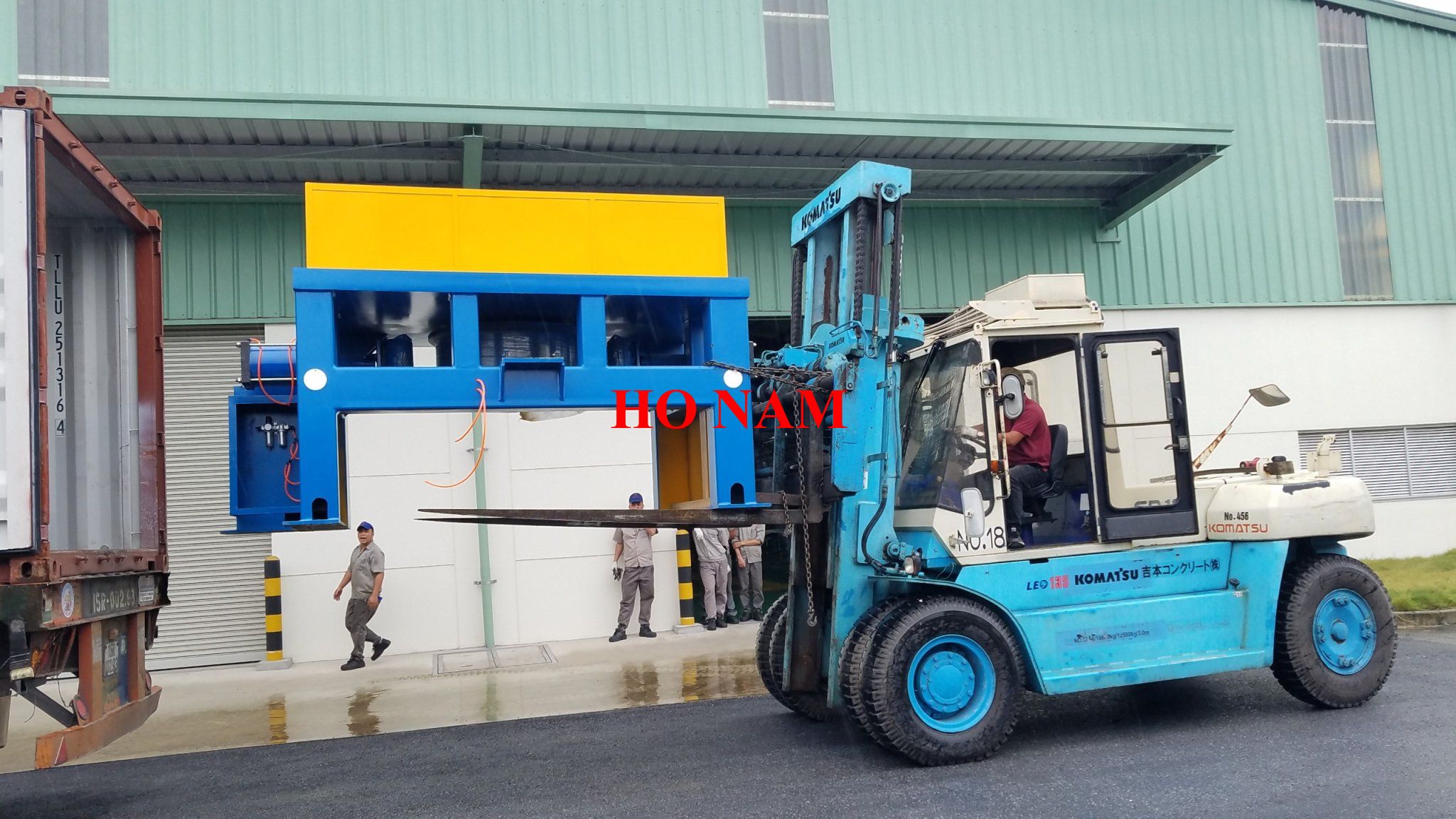 Máy rút thép làm đai ốc