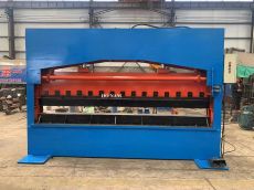 Máy chân sóng lưới thép hàng rào