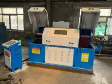 Máy đánh gỉ dây thép