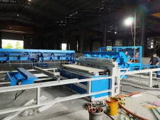 Máy hàn chập dây thép đen