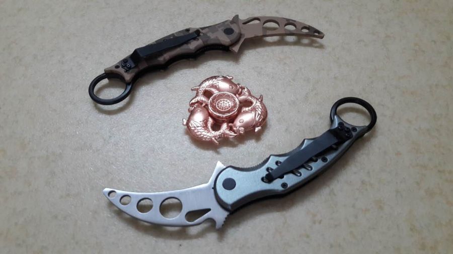 Karambit tập fox 2 màu