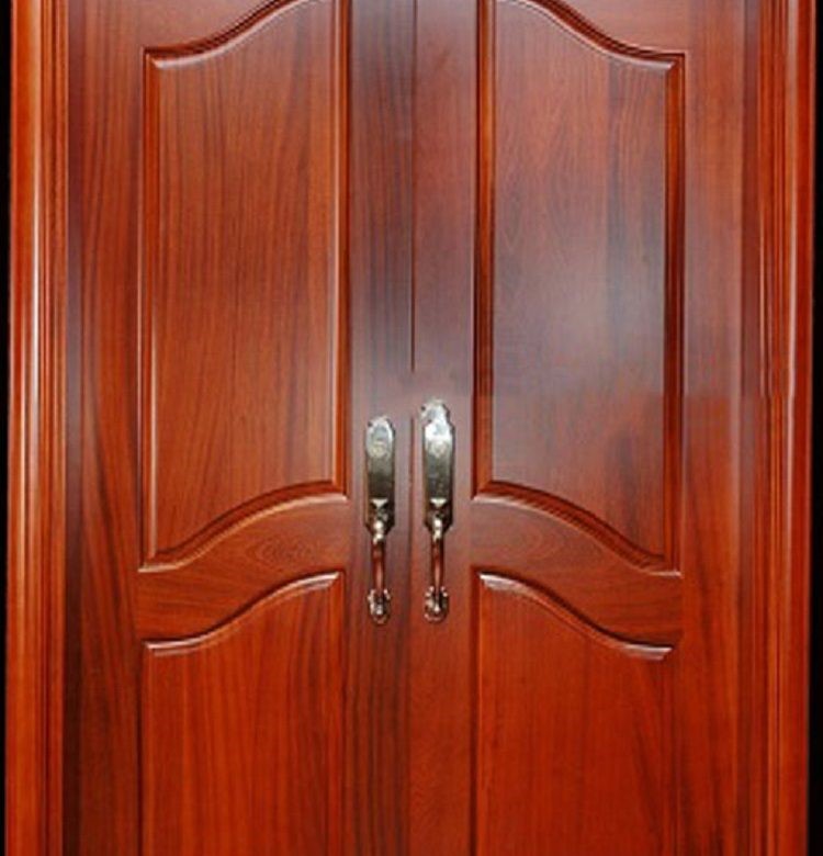 Cửa sau khi sơn lại trông như mới