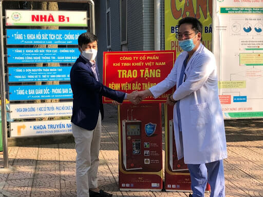 tặng máy lọc nước