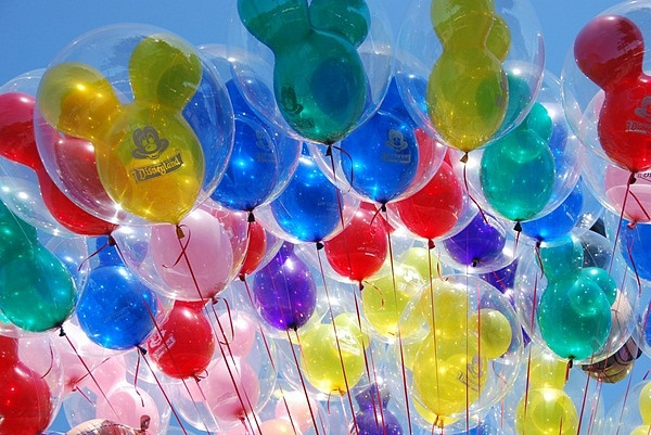 Khí Heli có giá thành cao vì đảm bảo không gây cháy nổ Khí Heli có giá thành cao vì đảm bảo không gây cháy nổ