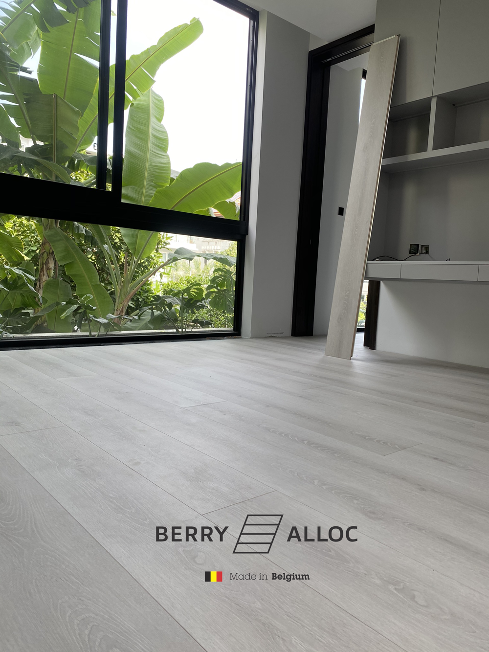 Berry Alloc hèm nhôm 12mm 0578