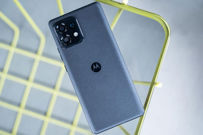 can-canh-motorola-edge-plus-2023-12_20230504103228