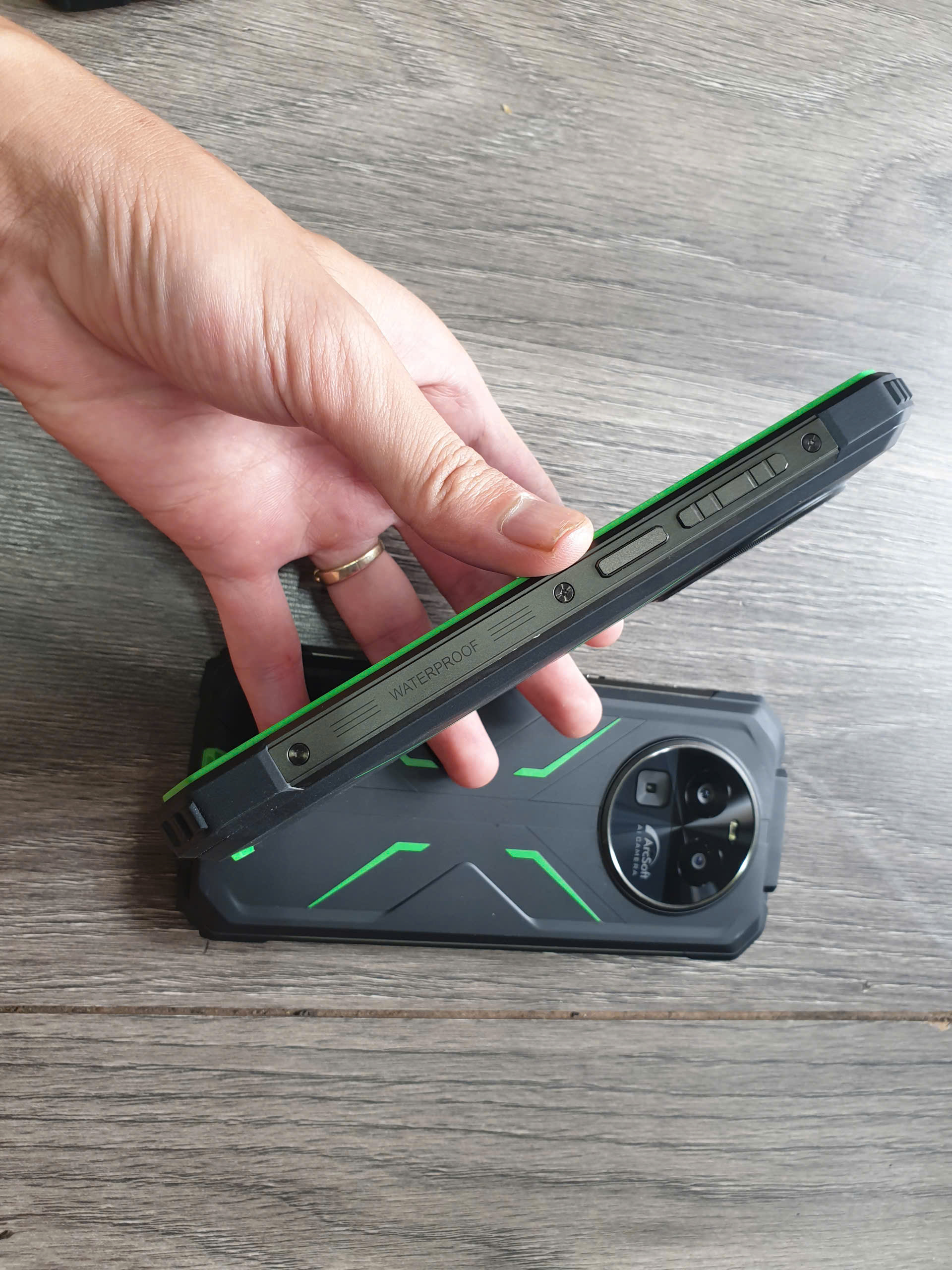 z5839767302702_3fbb53e8697cdfd2322479612473496e