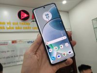 Motorola Razr 40 5G 8/128GB full chức năng , màn bị 1 sọc bao dùng trọn đời
