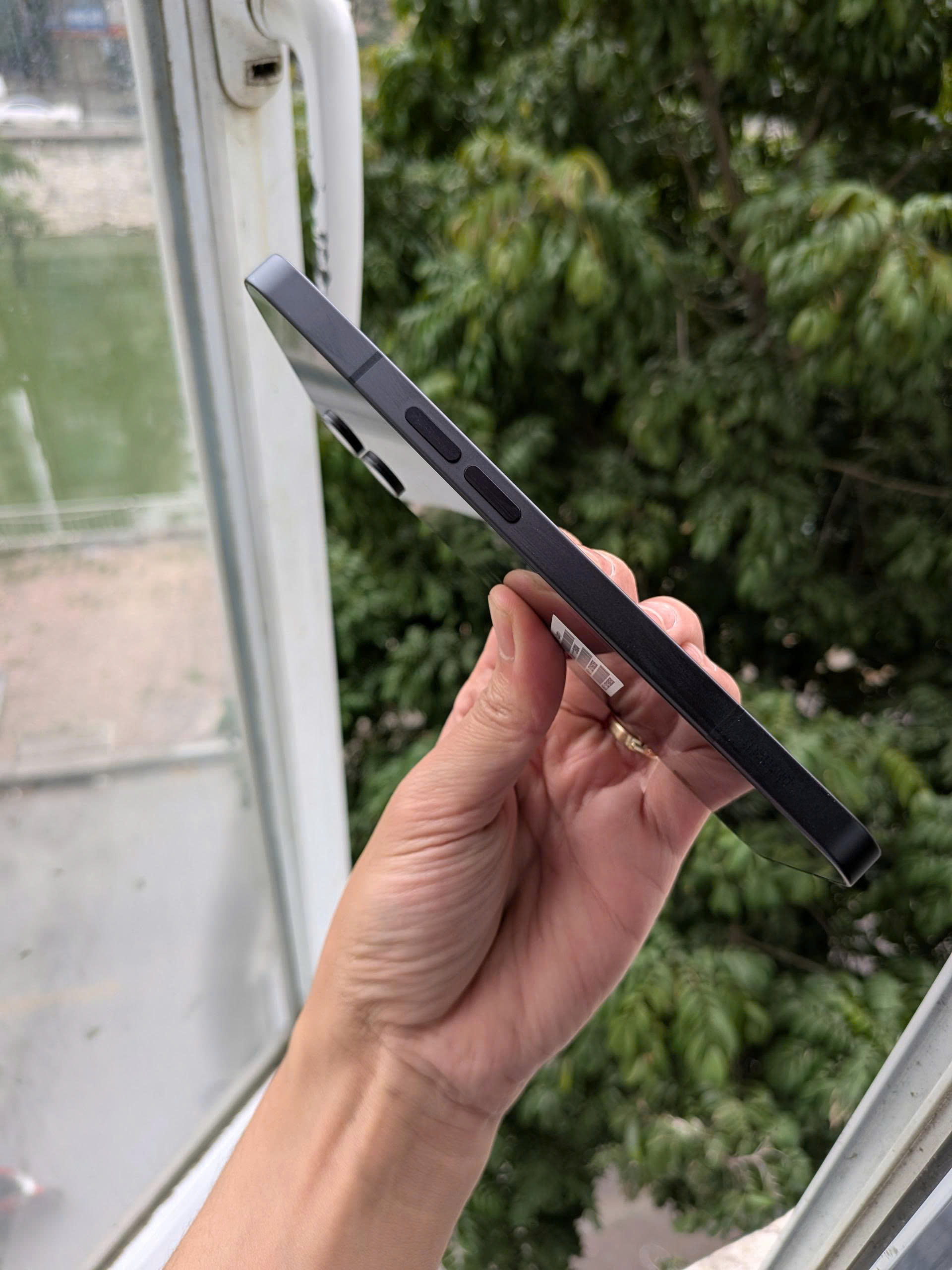 gen-h-z7599678907700_8e54422964d84db7acf38041fce0d958