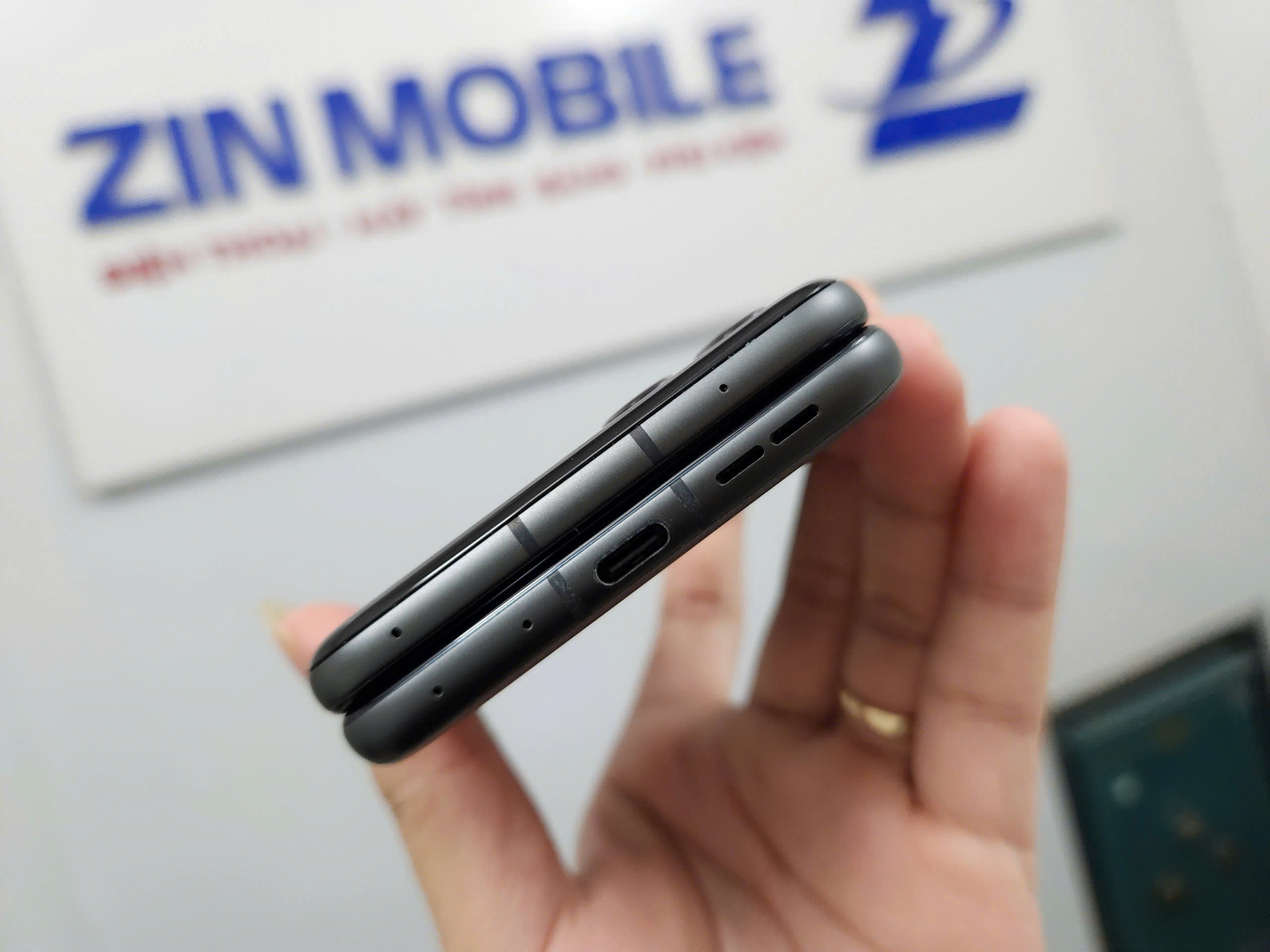 z6437554485428_0942e82c10d3a49097e9f65a2189bd96