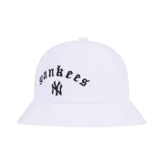 NÓN MLB NEW YORK YANKEES STREET GOTHIC WORDING SOLID DOME HAT - WHITE