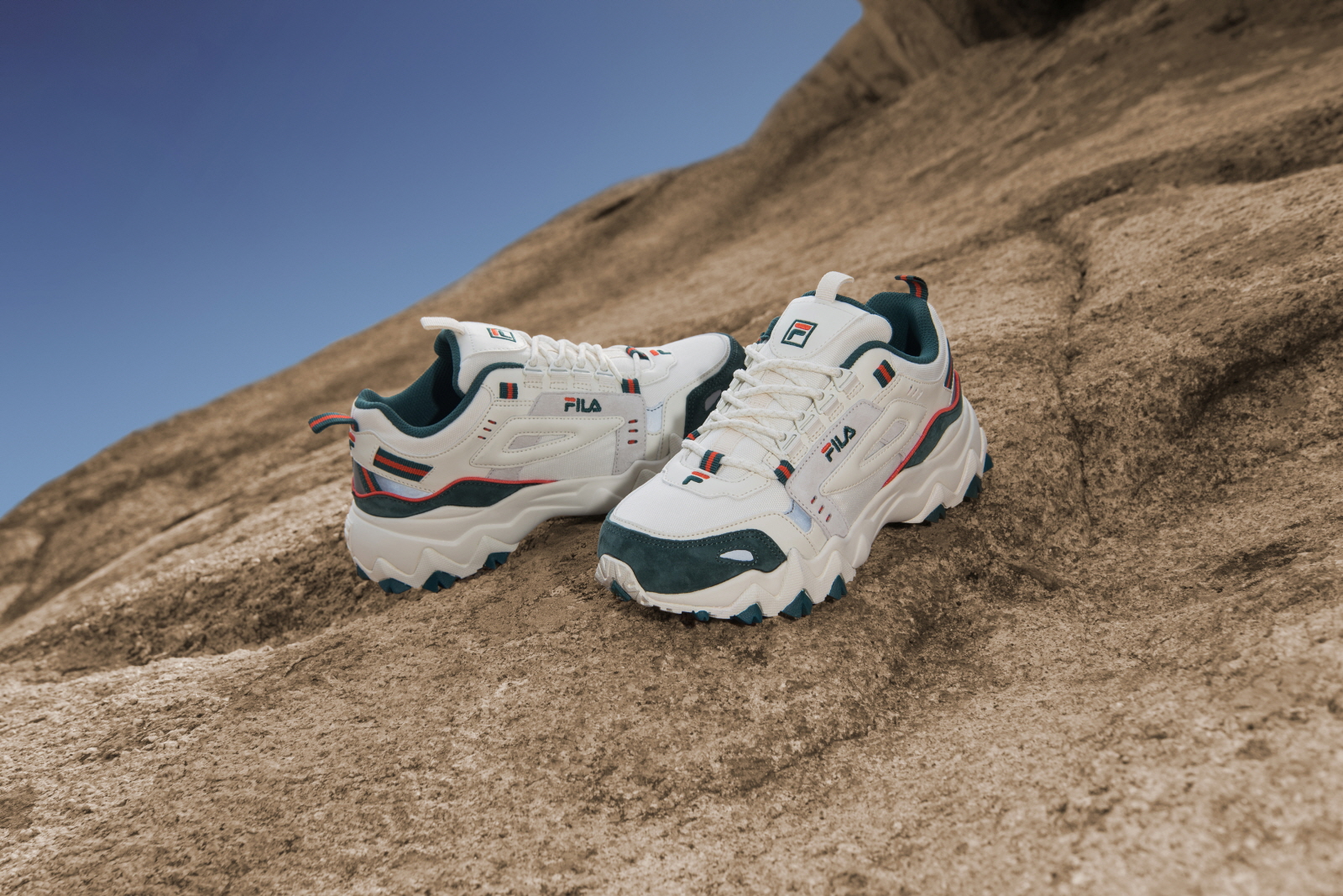 GIÀY FILA OAKMONT TR LEADING UGLY SHOES - WHITE GREEN