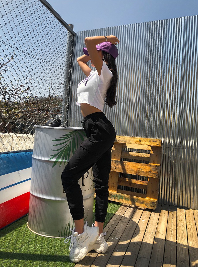 LA90419PT002_4