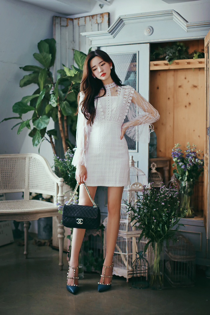 THỜI TRANG HÀN QUỐC - White Anastasia lace dress tweed button jacket