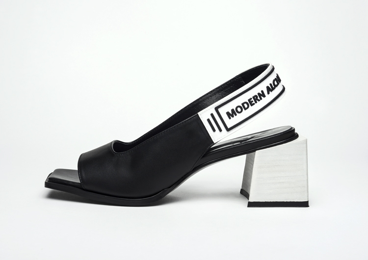 MAL_SLINGBACK_BK_2