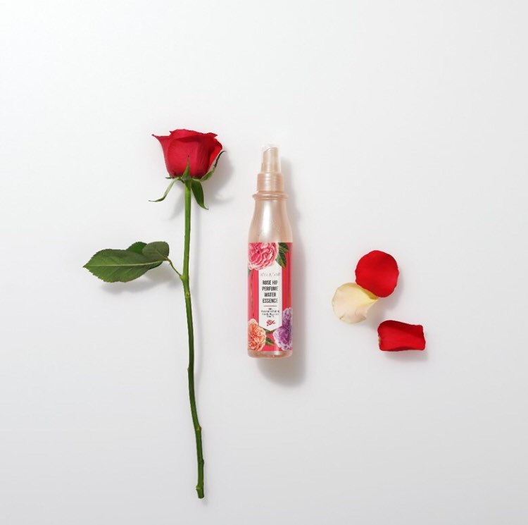 AROUND ME Rose Hip Perfume_5
