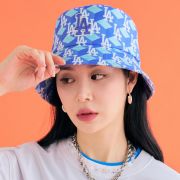 NÓN MLB CUBE MONOGRAM BUCKET HAT LOS ANGELES DODGERS