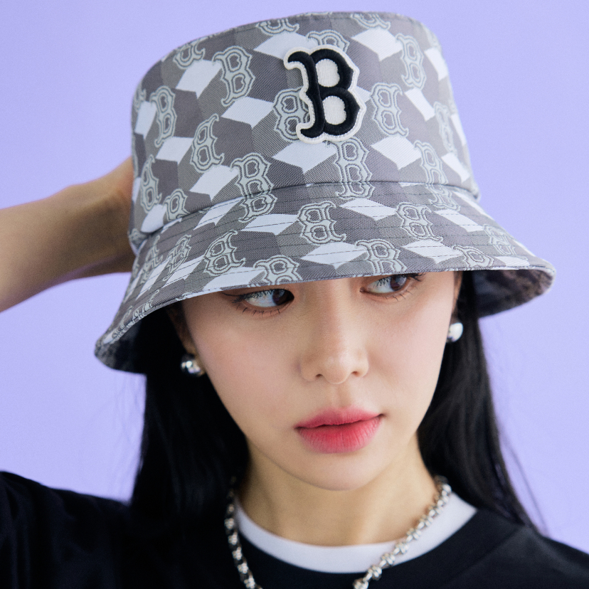 NÓN MLB CUBE MONOGRAM BUCKET HAT BOSTON RED SOX