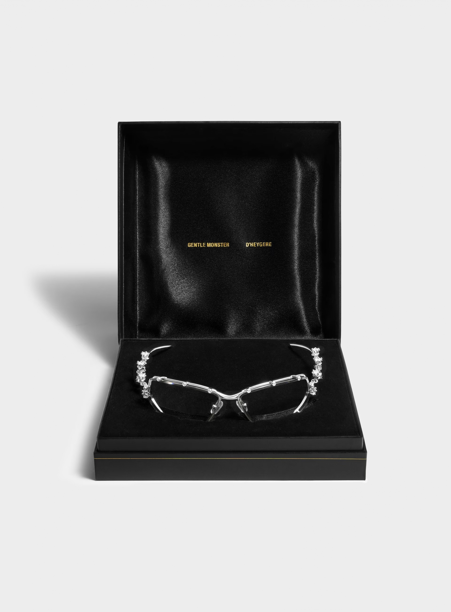 11001_package_tiara_02_1_1