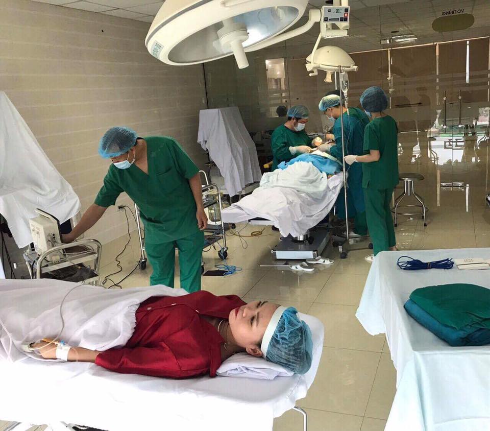 phẫu thuật thẩm mỹ