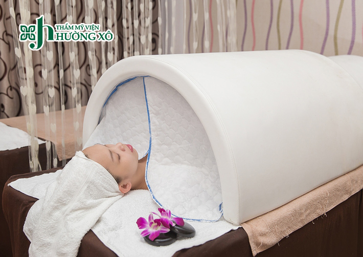 Tắm trắng phi thuyền