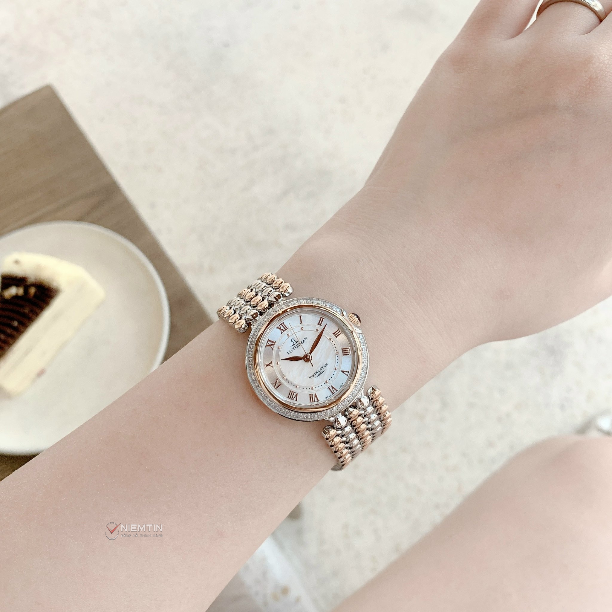 z4224484360266_99726603c4aa29cf532baa2c2caef353