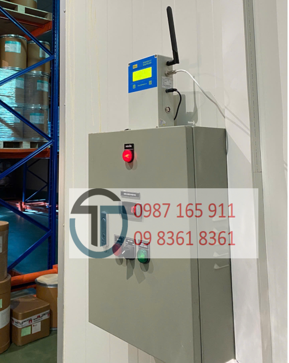 Tủ điện ngoài trời 420x330x140mm