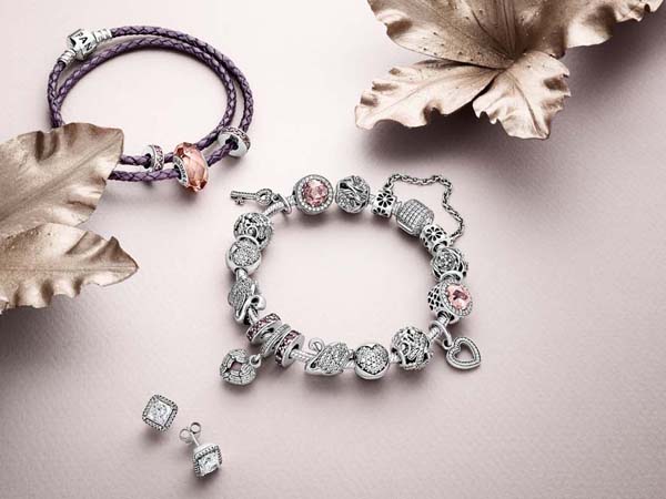 Lạc vào xứ thần tiên cùng Pandora