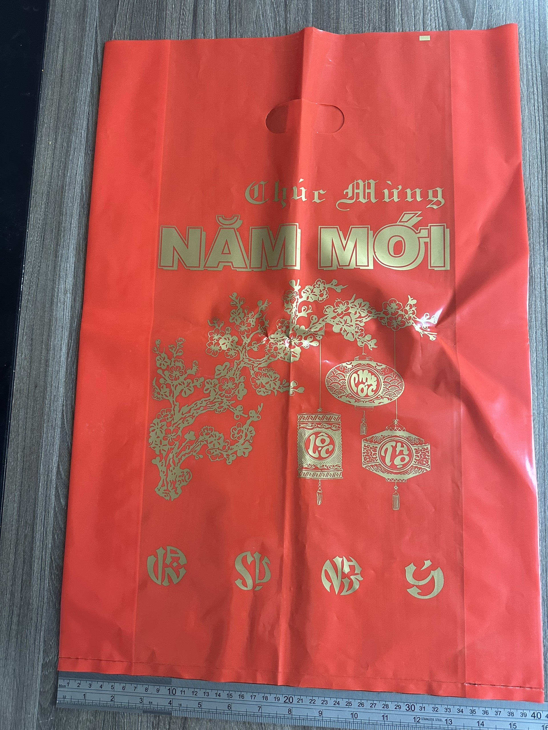 Tui_chuc_mung_nam_moi