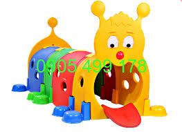 Hầm chui sau mầm non