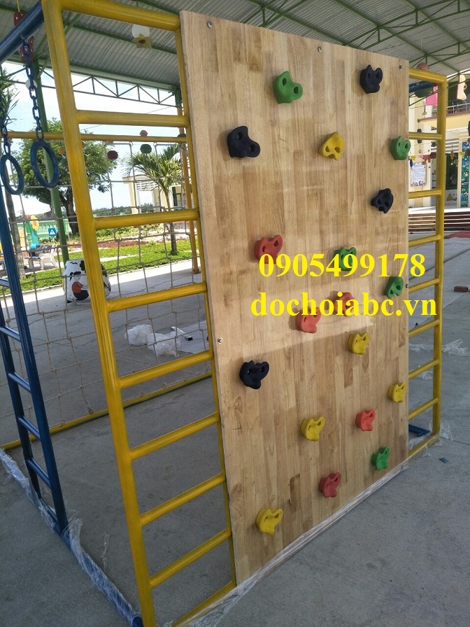 Thang leo mầm non tứ diện